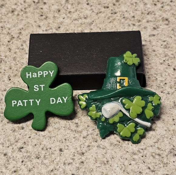 Vintage Shamrock Hat / Lapel Pin Set - Picture 1 of 4